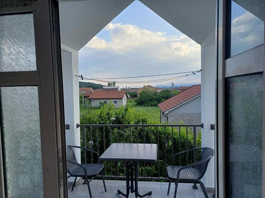 Cozy, Fully Equipped, Free Parking&Wifi, Quiet, 2Bd Apartment Podgoriţa Exterior foto