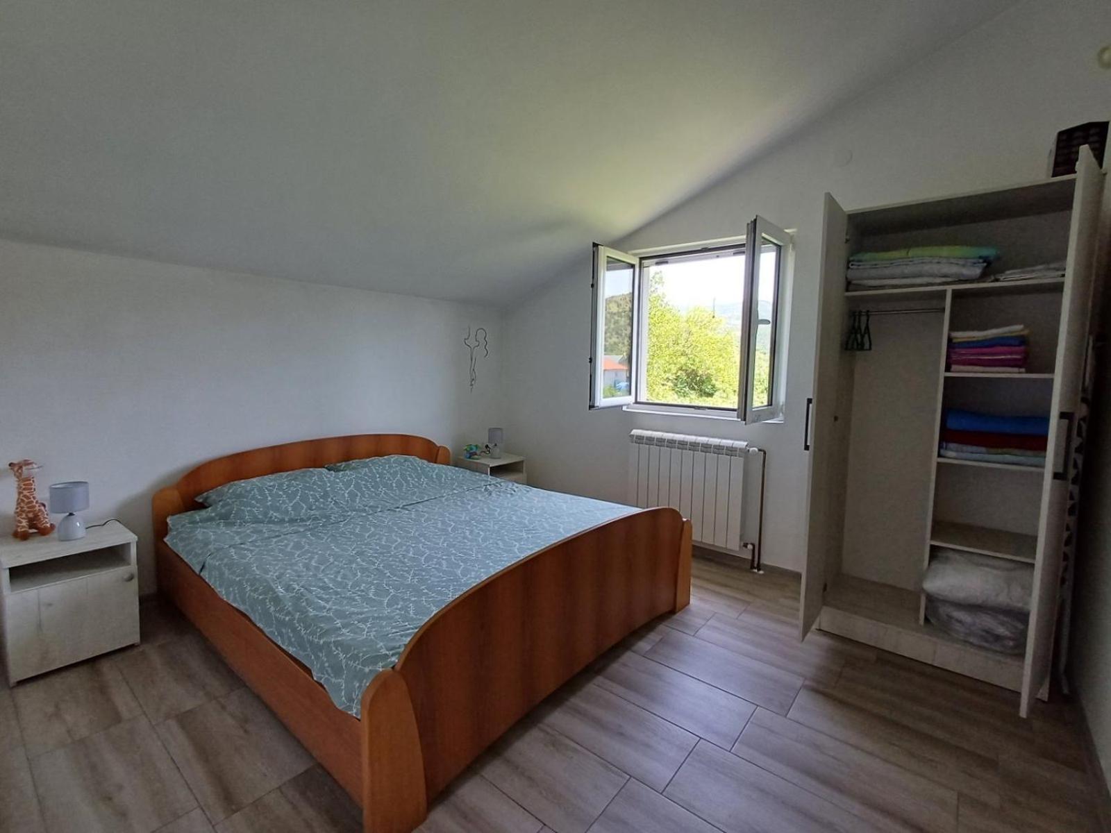 Cozy, Fully Equipped, Free Parking&Wifi, Quiet, 2Bd Apartment Podgoriţa Exterior foto