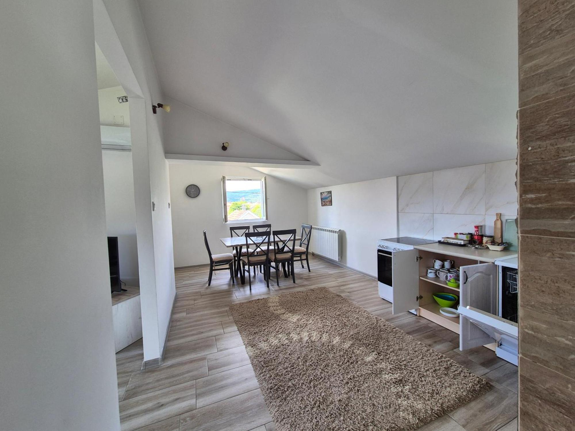 Cozy, Fully Equipped, Free Parking&Wifi, Quiet, 2Bd Apartment Podgoriţa Exterior foto