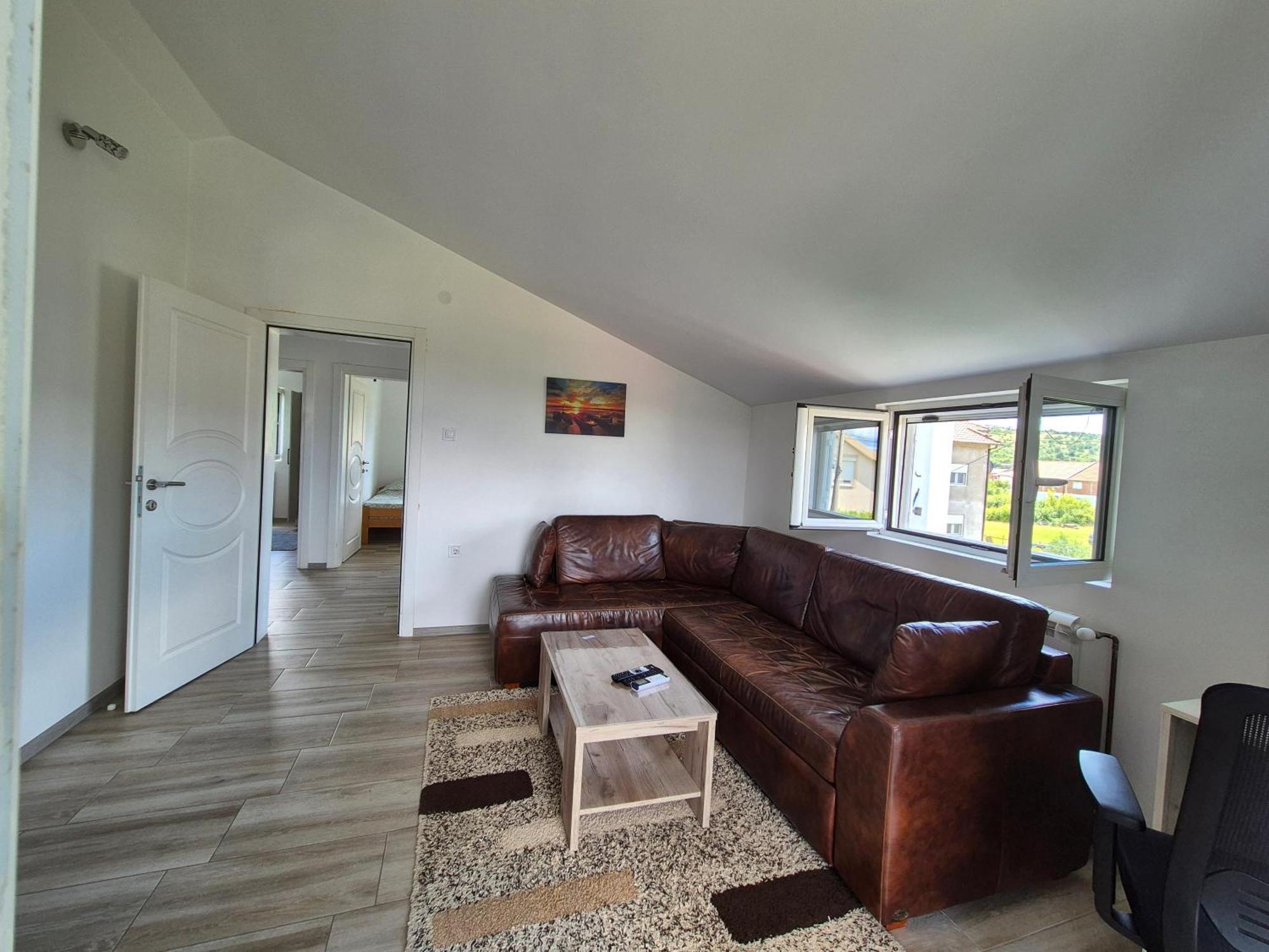 Cozy, Fully Equipped, Free Parking&Wifi, Quiet, 2Bd Apartment Podgoriţa Exterior foto